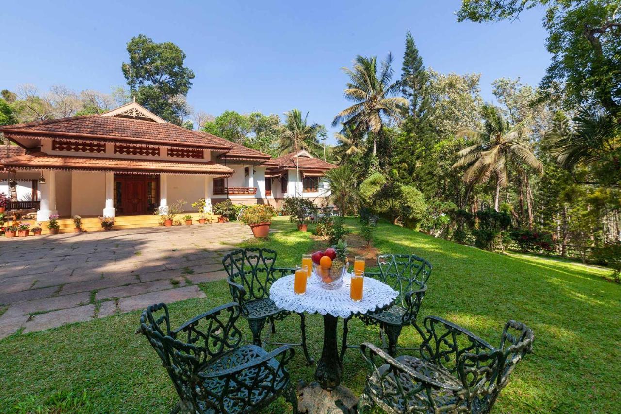 Crystal Homestay By Veo - Part Of Stayvista Madikeri Exteriör bild